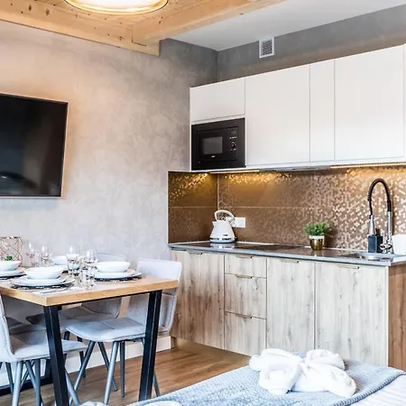 Goralska Aparthotel 4*