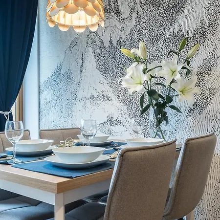 Aparthotel Goralska 4*