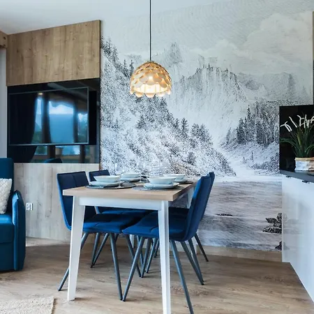 Aparthotel Goralska 4*