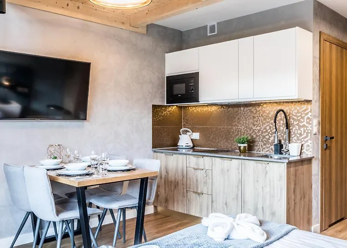 Goralska Aparthotel 4*