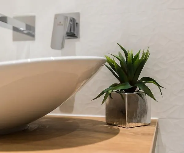 Aparthotel Goralska 4*