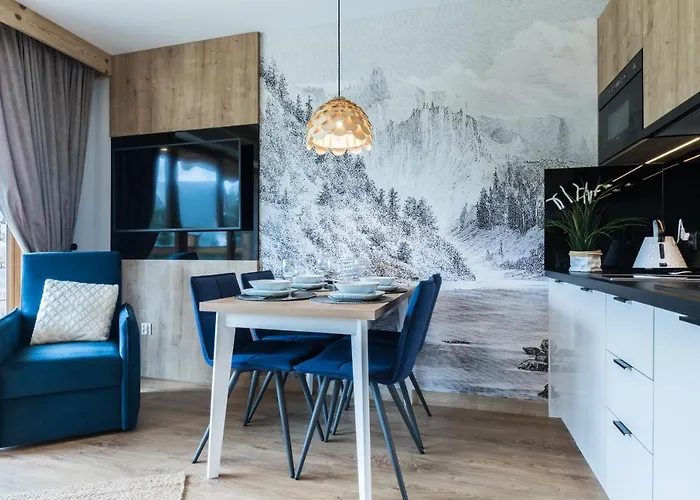 Aparthotel Goralska 4*